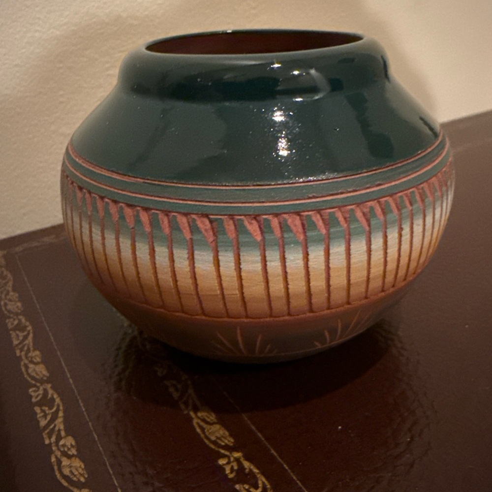 Navajo Pottery Vase Beautiful Handmade And Itched By  Cecelia Benally